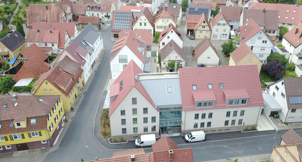 Fertiggestellter Neubau Besigheimer Straße 14 / Gartenstraße 23-25 in Hessigheim
